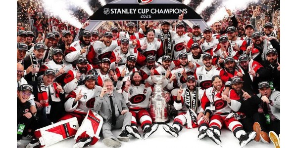 Carolina Hurricanesin puhdas tahdonvoima ja horjumaton halu johdattivat heidät voittoon Carolina Hurricanesin puhdas tahdonvoima ja horjumaton halu johdattivat heidät voittoon